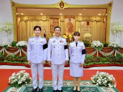 วันจันทร์ที่ ๖ เมษายน ๒๕๖๙ เวลา ๐๘.๓๐ น. นายจิตติ ตันเสนีย์ ผู้อำนวยการสำนักตรวจเงินแผ่นดินจังหวัดแม่ฮ่องสอน มอบหมายให้ นางสาวสายทอง สร้อยสังวาลย์ ผู้อำนวยการกลุ่ม พร้อมด้วยข้าราชการในสังกัด เข้าร่วมพิธีวันที่ระลึกพระบาทสมเด็จพระพุทธยอดฟ้าจุฬาโลกมหาราช และวันที่ระลึกมหาจักรีบรมราชวงศ์ ณ ศาลาประชาคมจังหวัดแม่ฮ่องสอน ศาลากลางจังหวัดแม่ฮ่องสอน โดยมีผู้ว่าราชการจังหวัดแม่ฮ่องสอน เป็นประธานในพิธีฯ
